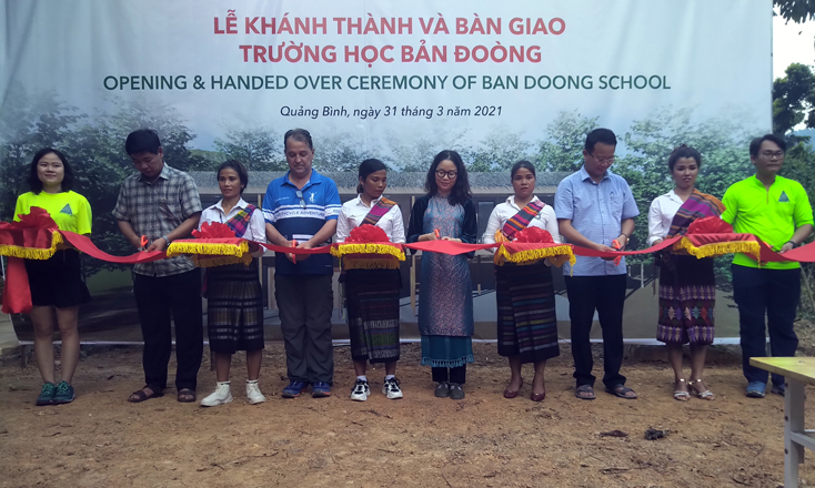 Khánh thành điểm trường bản Đoòng