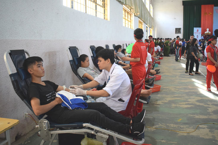Nhân Ngày Toàn dân hiến máu tình nguyện 7-4: Để mỗi ngày đều là Ngày "Toàn dân hiến máu tình nguyện"