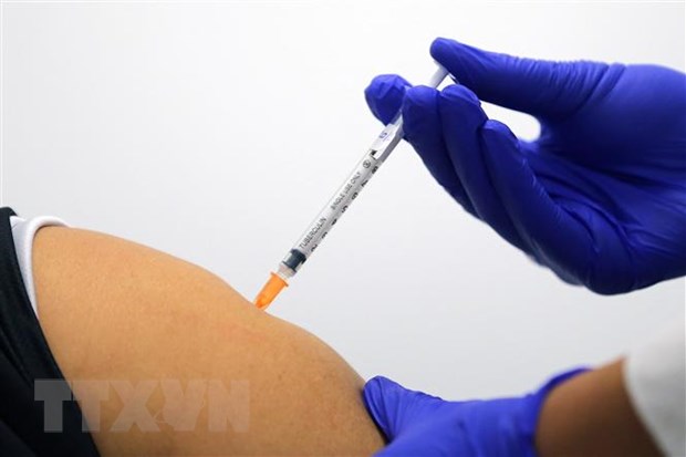 WHO: Chưa có dữ liệu về việc thay đổi các liều vaccine COVID-19