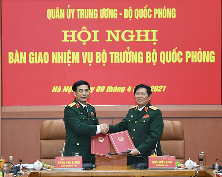Quân ủy Trung ương, Bộ Quốc phòng tổ chức Hội nghị bàn giao nhiệm vụ Bộ trưởng Bộ Quốc phòng