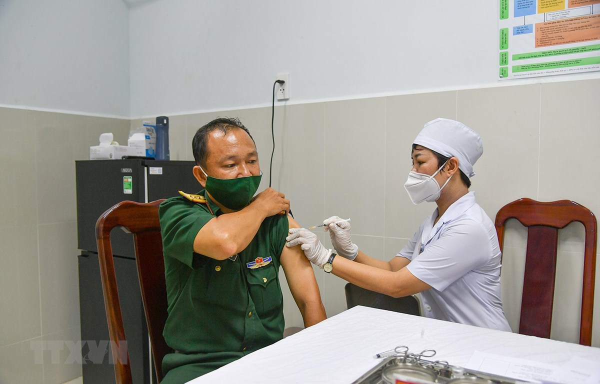 Sáng 11-4, không ghi nhận ca mắc mới, gần 60.000 người đã tiêm vaccine