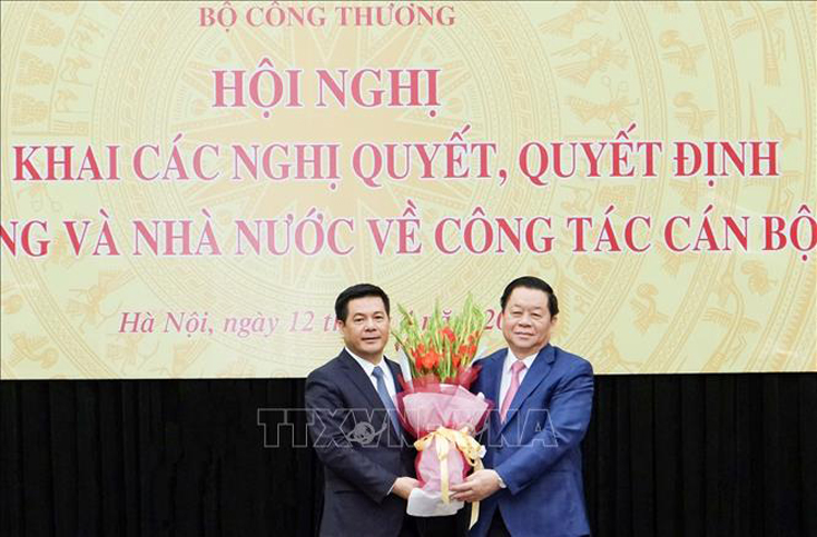 Tân Bộ trưởng Bộ Công Thương: Phát huy sức mạnh tập thể, đẩy mạnh cải cách hành chính