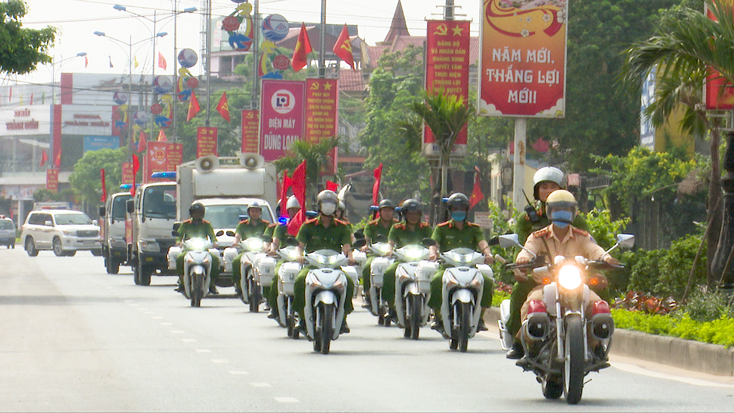 Ra quân trấn áp tội phạm, bảo đảm an ninh trật tự