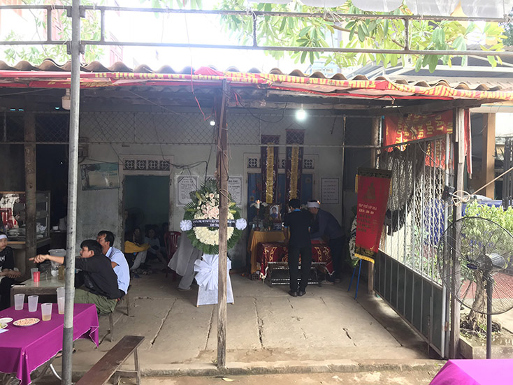 Hai chị em sinh đôi đuối nước thương tâm