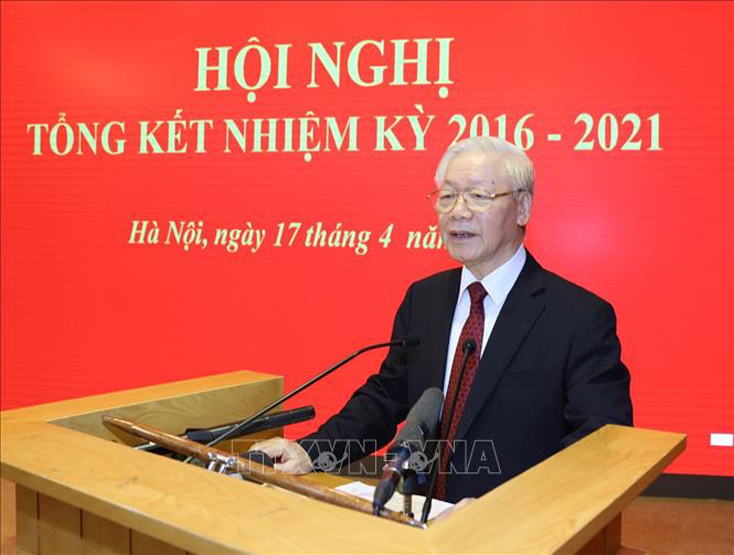 Nâng cao hơn nữa chất lượng tổng kết thực tiễn gắn với nghiên cứu lý luận