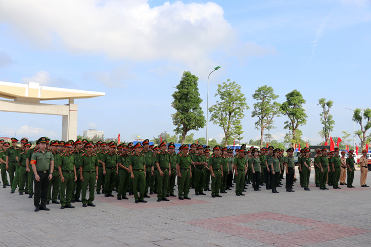 Công an TP. Đồng Hới: Ra quân thực hiện đợt cao điểm tấn công, trấn áp tội phạm, bảo vệ bầu cử