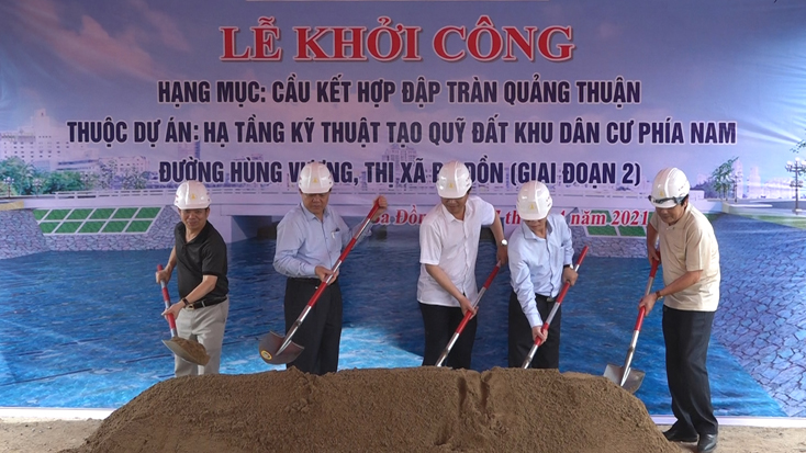 TX. Ba Đồn: Khởi công xây dựng hạng mục cầu kết hợp đập tràn Quảng Thuận