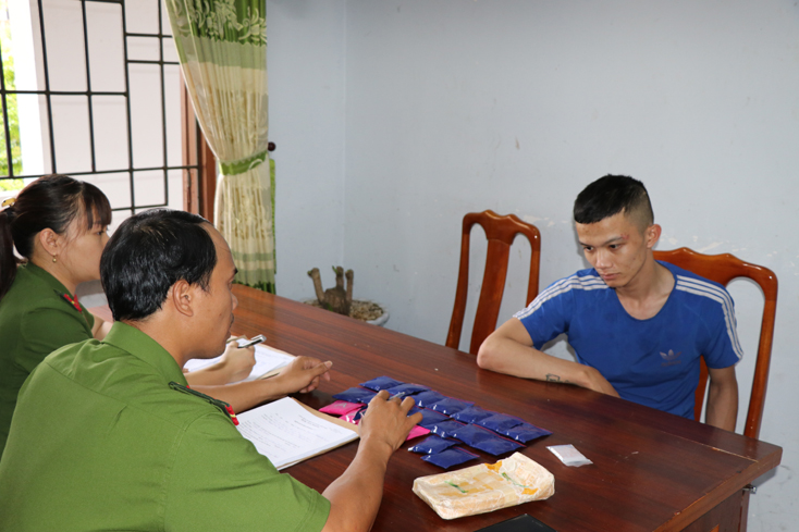 Công an huyện Bố Trạch phá chuyên án thu giữ hơn 4.000 viên ma túy