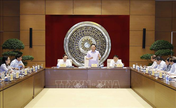 Chủ tịch Quốc hội: Văn hóa và xã hội có tính tương hỗ và liên thông