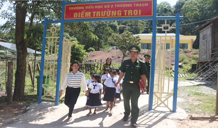 Lớp học... chủ quyền