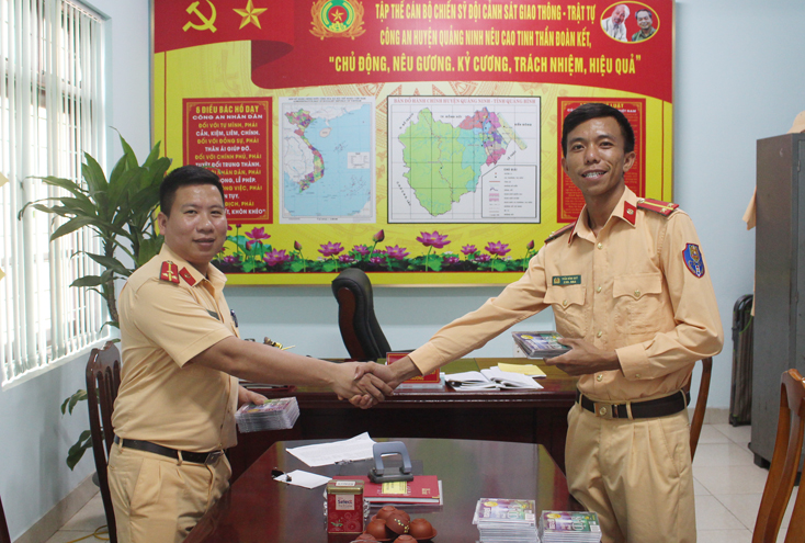 Chú trọng tuyên truyền pháp luật ATGT qua hệ thống truyền thanh