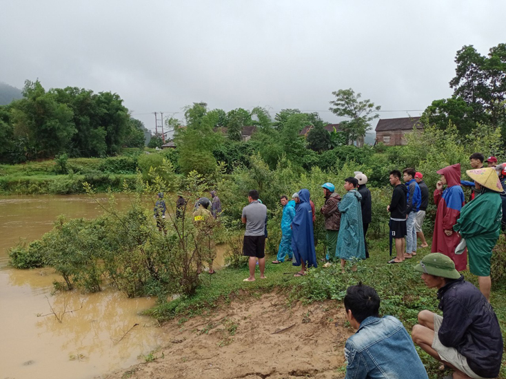 Tuyên Hóa: Một người đàn ông nghi bị nước cuốn trôi khi đi chăn trâu