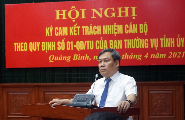 Hội nghị ký cam kết trách nhiệm cán bộ theo Quy định số 01 của Ban Thường vụ Tỉnh ủy