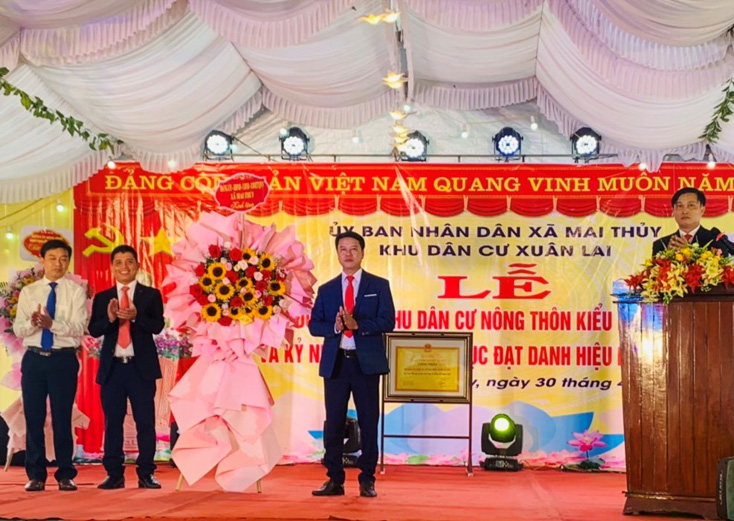 Thôn Xuân Lai đón nhận danh hiệu khu dân cư kiểu mẫu