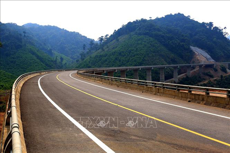 Phát triển trục xương sống mạng lưới giao thông đường bộ