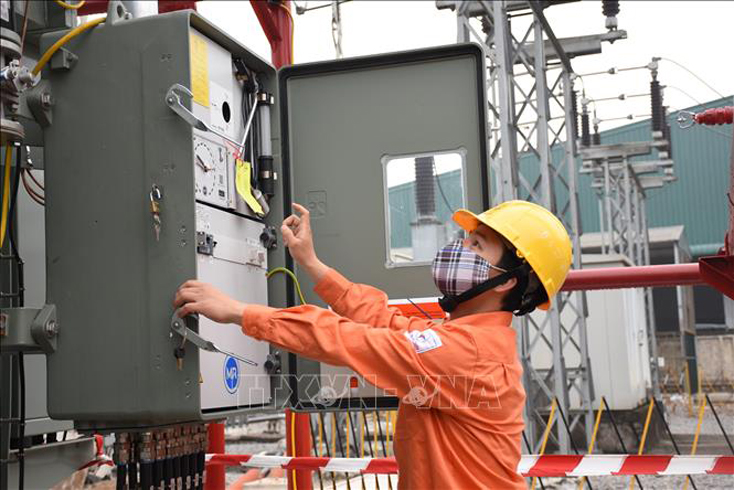 Mức tiêu thụ điện trong dịp nghỉ lễ 30-4 và 1-5 giảm 19% so với trước kỳ nghỉ