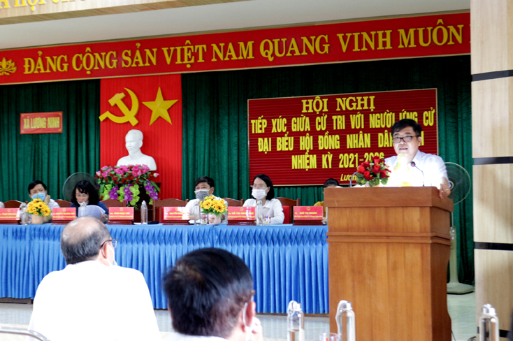 Những người ứng cử đại biểu Quốc hội và đại biểu HĐND tỉnh tiếp xúc cử tri