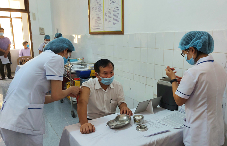 Bố Trạch, Tuyên Hóa: Triển khai tiêm vắc xin phòng Covid-19