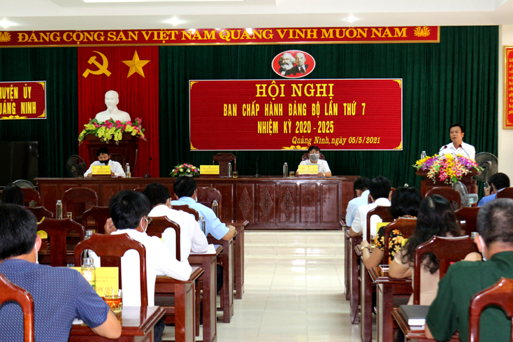 Quảng Ninh: Cho ý kiến về chương trình hành động thực hiện Nghị quyết Ban chấp hành Đảng bộ huyện