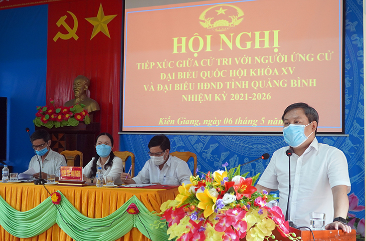 Những người ứng cử đại biểu Quốc hội và đại biểu HĐND tỉnh tiếp xúc cử tri