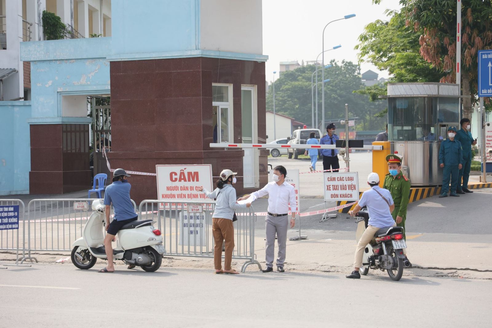 Hà Nội có thêm 10 ca nghi mắc COVID-19 tại Bệnh viện K