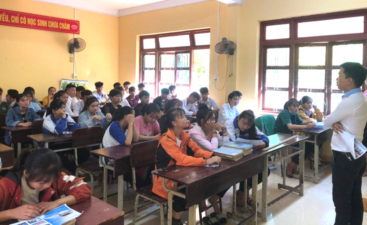 Đảng bộ Minh Hóa: Nâng cao chất lượng nguồn nhân lực vùng đồng bào dân tộc thiểu số và miền núi