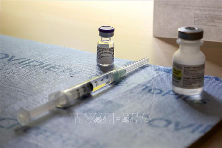 Tiêm đủ hai liều vaccine Pfizer giảm 97% nguy cơ tử vong