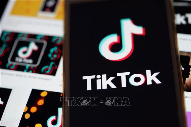 Chủ nhân thực sự của 'giọng nói' TikTok khởi kiện