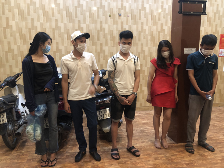 Bắt nhóm đối tượng sử dụng ma túy, bay lắc trong nhà nghỉ