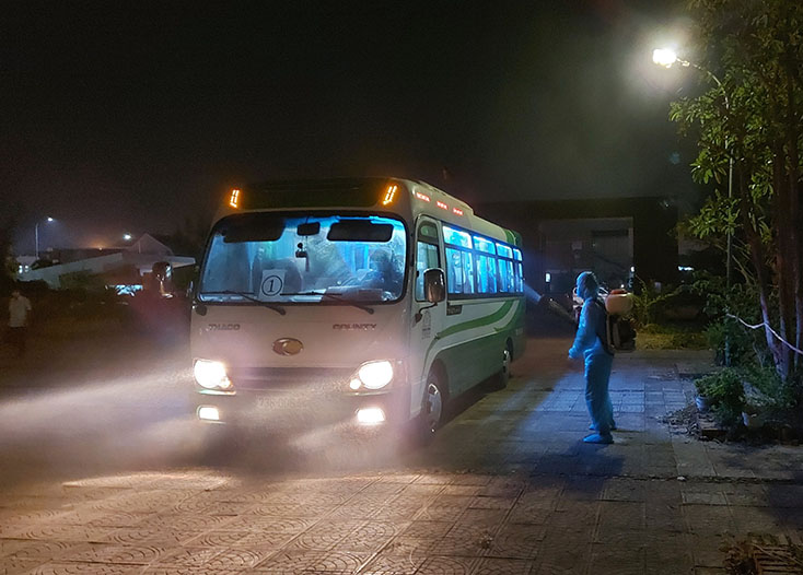 Hướng dẫn các trường hợp được đi qua chốt, trạm kiểm soát phòng, chống dịch Covid-19