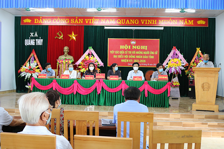 Ứng cử viên đại biểu HĐND tỉnh nhiệm kỳ 2021-2026  tiếp xúc với cử tri vận động bầu cử