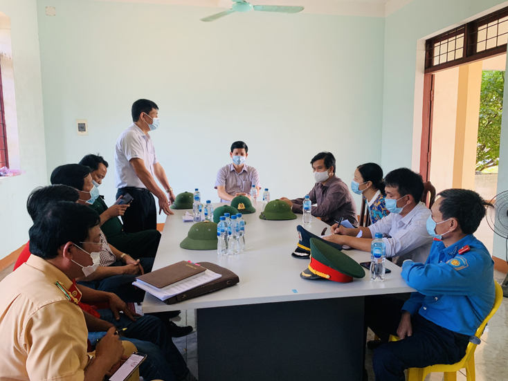 Kiểm tra công tác phòng, chống dịch bệnh Covid-19 tại huyện Lê Thủy