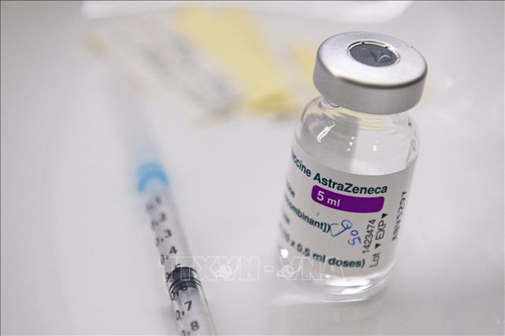 EU khuyến cáo không tiêm mũi thứ 2 vaccine AstraZeneca cho người có huyết khối