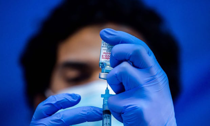 Mỹ điều tra các trường hợp viêm cơ tim ở người trẻ tiêm vaccine COVID-19