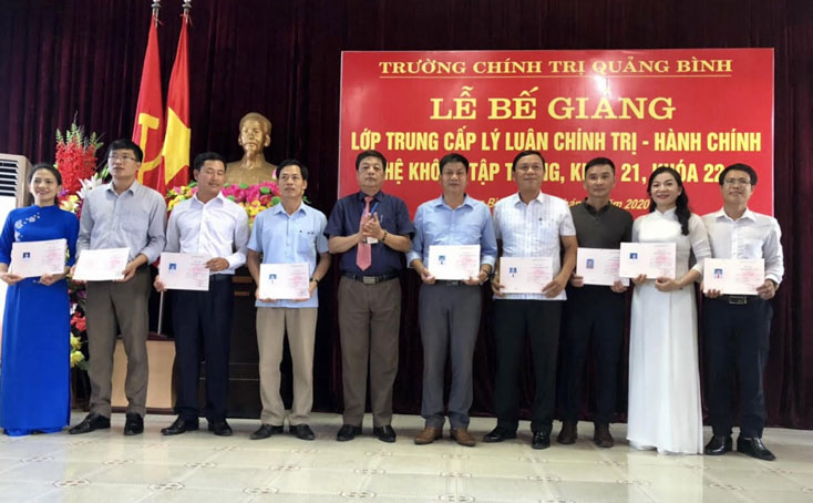 Nâng cao chất lượng, hiệu quả công tác tư tưởng của Đảng trong tình hình mới