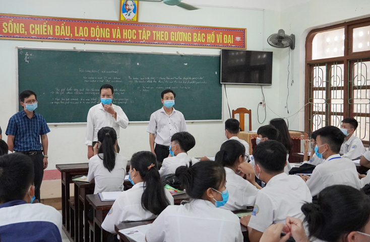 Tổ chức kỳ thi tốt nghiệp THPT an toàn, hiệu quả trong điều kiện dịch Covid-19 diễn biến phức tạp