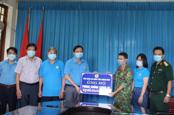 Thiết thực các hoạt động Tháng Công nhân
