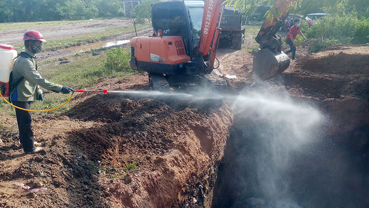 Tiêu hủy số lượng lớn thịt đông lạnh vi phạm, cấm lưu thông trên thị trường