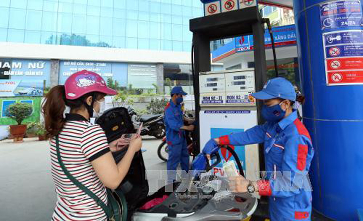 Giá xăng dầu giữ nguyên, quỹ bình ổn giá xăng dầu Petrolimex giảm 290 tỷ đồng