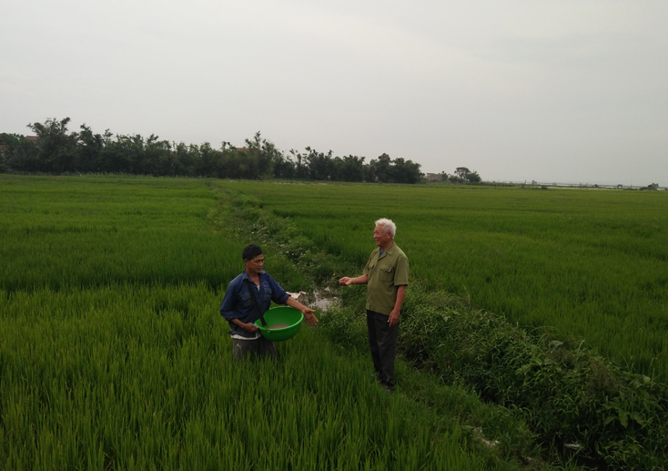 Người thương binh làm theo lời Bác