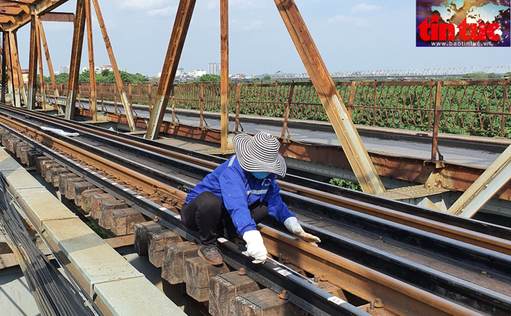 Kịp thời "giải cứu" đường sắt Việt Nam