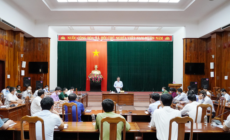 Tiếp tục quán triệt tinh thần "Chống dịch như chống giặc", bảo vệ tốt nhất sức khỏe của người dân