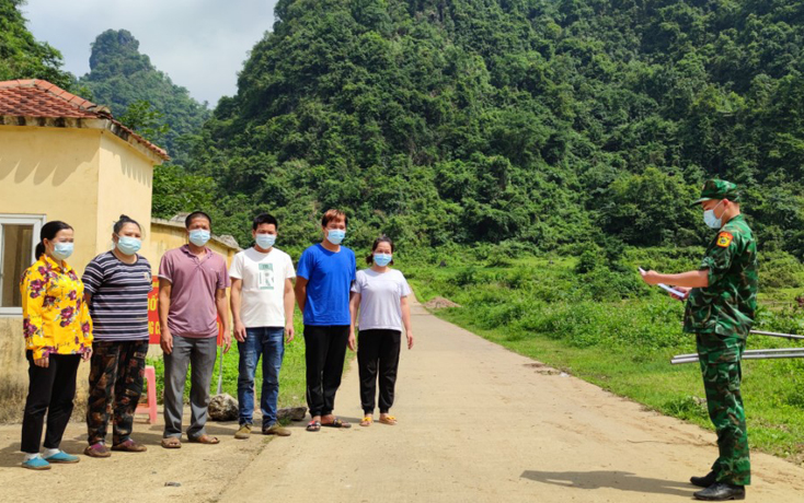 Căng mình chống xuất nhập cảnh trái phép trong đại dịch COVID-19