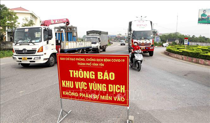 Linh hoạt quản lý vận tải giữa "bão"- dịch COVID-19