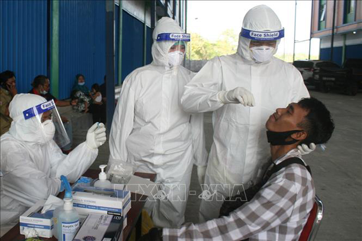 Thế giới ghi nhận 176,5 triệu ca mắc, 3,8 triệu ca tử vong do COVID-19