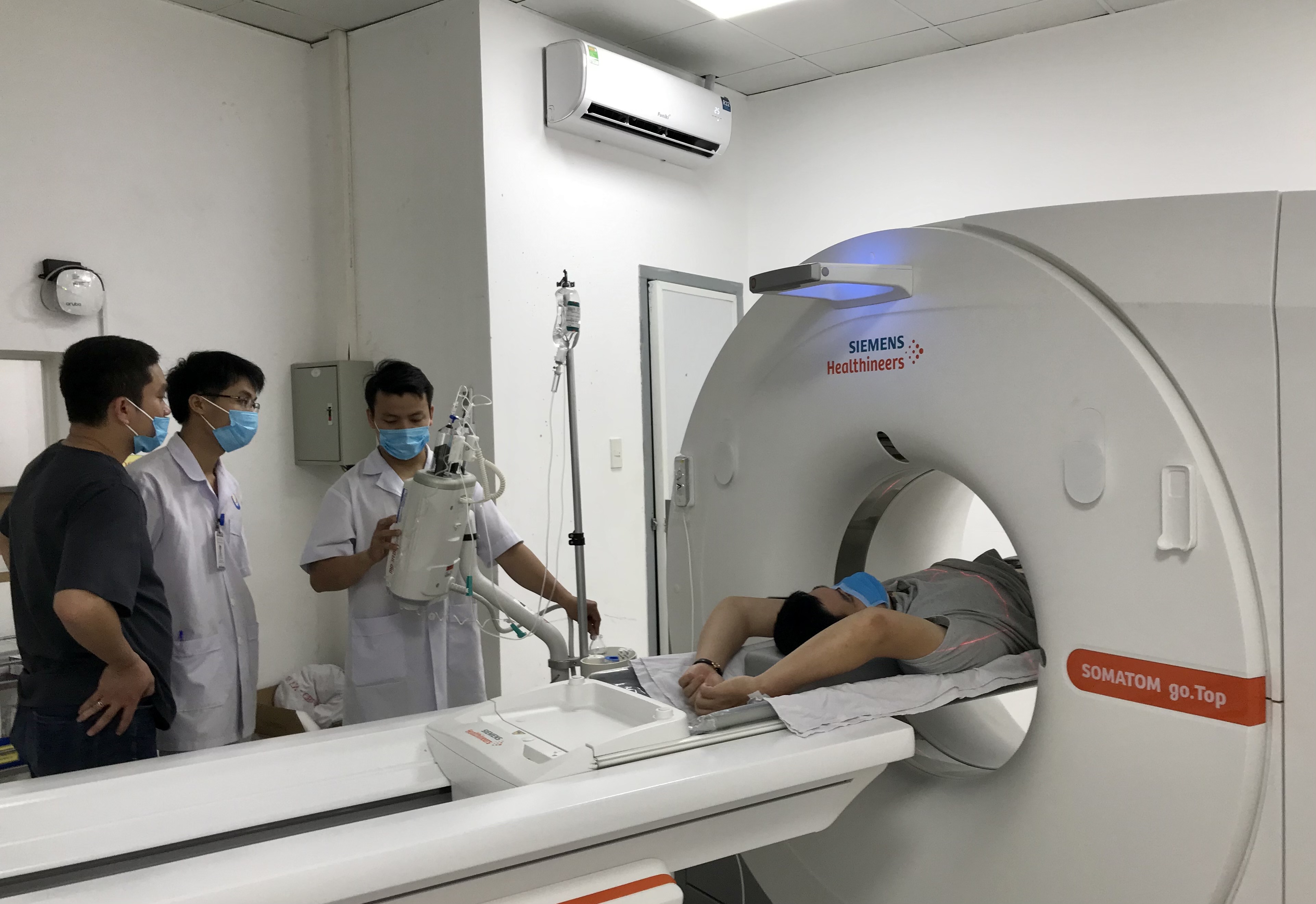 Triển khai hệ thống chụp cắt lớp điện toán 128 lát cắt