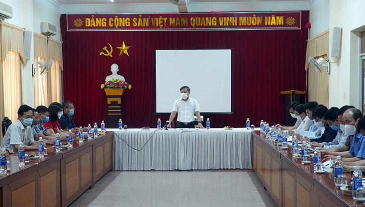 Đồng chí Bí thư Tỉnh ủy làm việc với Công ty CP xi măng Sông Gianh