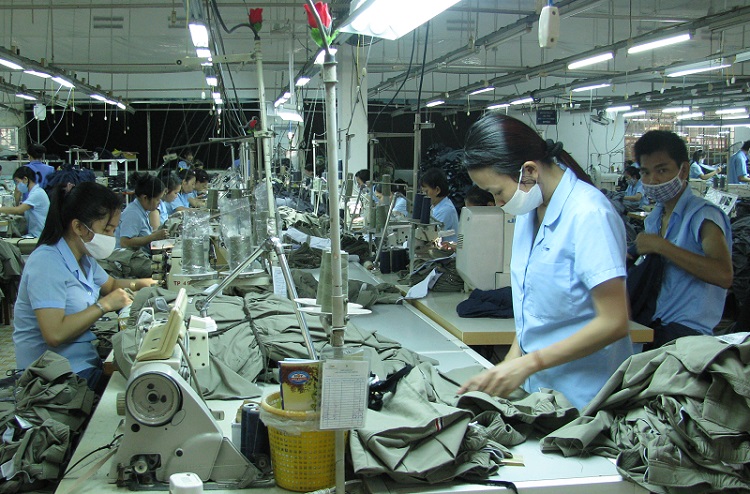 Tiếp tục hỗ trợ người lao động và doanh nghiệp bị ảnh hưởng của dịch COVID-19
