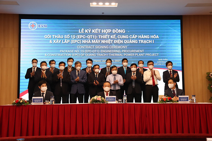Ký kết hợp đồng gói thầu hơn 30.000 tỉ đồng tại Dự án Nhà máy Nhiệt điện Quảng Trạch I