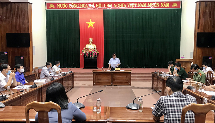 Tập trung phát triển kinh tế-xã hội vùng biên giới trên cơ sở bảo đảm thực hiện tốt các nhiệm vụ về quốc phòng, an ninh